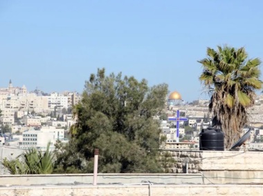 Zionistische Entscheidung, jedes undokumentierte Land in Al-Quds in „Abwesenheitseigentum“ umzuwandeln
