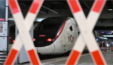 France says trains movement normal again