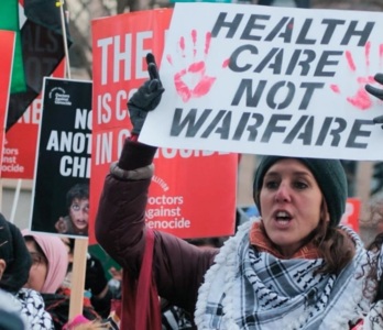 Demonstration in Washington calls on Zionist enemy entity to release medical personnel