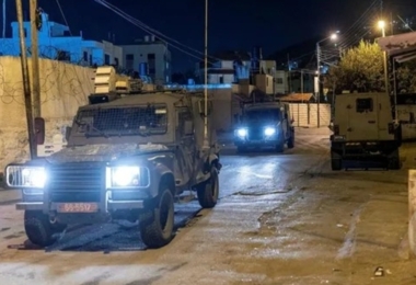 Zionist enemy army continues to search for Qalqilya operation perpetrators