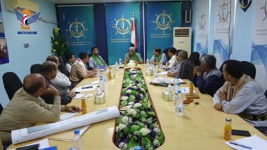 Meeting in Hodeida discusses coordination mechanism between Ports Authority & private sector