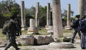 Fuerzas enemigas sionistas asaltan la zona arqueológica de Sebastia