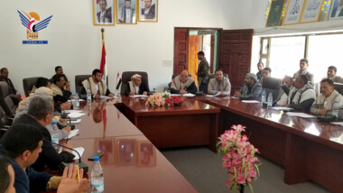 Discussing water situation in Ibb 