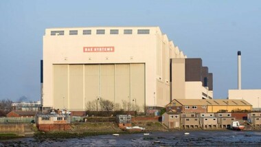 إعلام بريطاني: انفجار في مصنع للذخيرة في مدينة ويلز