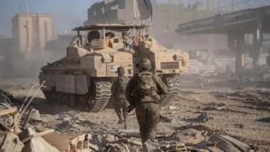 Zionist army persistently bombs Gaza, fatalities reported