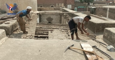 Début des travaux d'entretien et de restauration de la mosquée Ash'ari dans le district de Zabid, Hodeidah