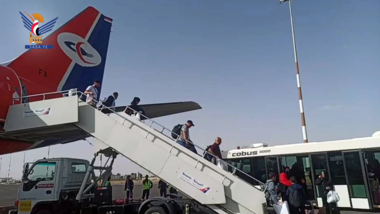 270 passagers arrivent à l'aéroport international de Sana'a en provenance de Jordanie