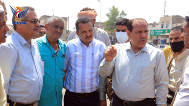 Damage checked caused to electricity lines and equipment as floods occurred in Hodeida