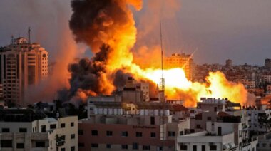 استشهاد خمسة فلسطينيين بغارة لطائرات العدو الإسرائيلي وسط قطاع غزة