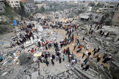 Nazi enemy kills 32 Palestinians in bombing schools, homes in Gaza