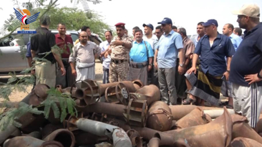 Der Kommunikationsminister inspiziert die Schäden in der Stadt Ad-Dorayhemi in Hodeidah