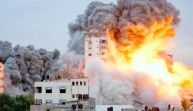 Martyr as result of enemy aircraft bombing house in Nuseirat camp in Gaza