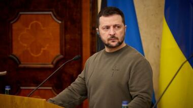 Zelensky: Russian forces attacked Ukraine with more than 40 missiles