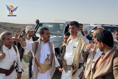 الدكتور أبو لحوم واللواء المداني يناقشان المشاريع الخدمية لمديرية آل سالم بصعدة   