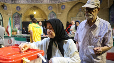 Iranian Election Commission announces extension of voting process 