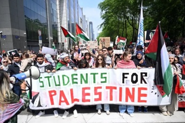Tausende Demonstranten in Brüssel fordern die Verhängung von Sanktionen gegen das zionistische Feindgebilde