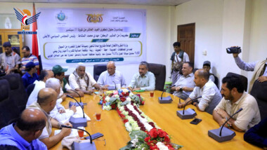 Projects have been inaugurated to rehabilitate roads damaged by floods in governorates along Hodeida axis
