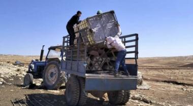 30 عائلة فلسطينية جديدة ترحل قسرا عن تجمع عرب المليحات  