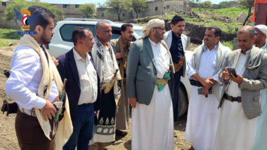 Al-Musawi inspecte les travaux d'asphalte de la rue Abu Shaheed Al-Jardi à Ties