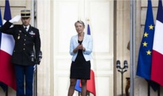 الإليزيه: الإعلان عن الحكومة الفرنسية اليوم 