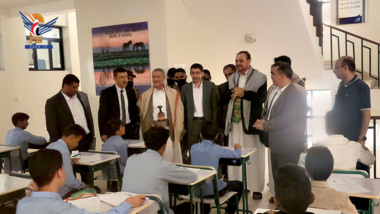 تدشين اختبارات القبول بثانوية جمال عبد الناصر للمتفوقين بصنعاء