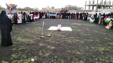 Stand de l'Autorité des Femmes à Taiz à l'occasion de l'anniversaire de la Journée Nationale de la Résilience