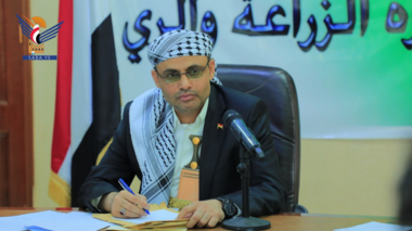 Le président Al-Mashat appelle les dirigeants du ministère de l'Agriculture à prendre leurs responsabilités et à déjouer les complots