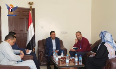 Al-Dailami bespricht mit dem Hohen Kommissar für Menschenrechte Menschenrechtsverletzungen im Jemen