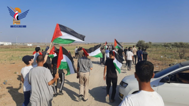  في ذكرى إحراق الأقصى.. وكالة (سبأ) ترافق المتظاهرين الفلسطينيين على حدود غزة