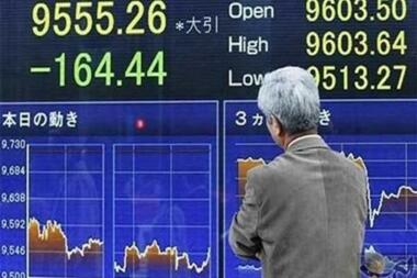 Los índices bursátiles japoneses abren a la baja