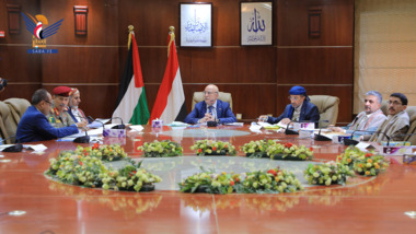 مجلس الوزراء يُبارك خطوات التصعيد اليمني العسكري والشعبي ضد العدو الصهيوني