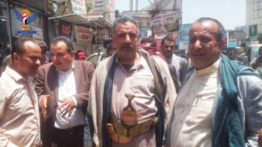 إب .. تنفيذ حملة إزالة المخلفات وتصفية قنوات تصريف مياه الأمطار