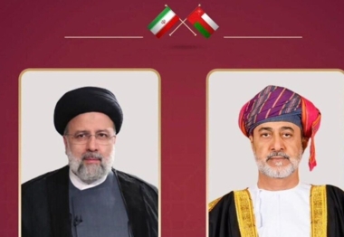 El presidente iraní discute con el sultán de Omán el fortalecimiento de las relaciones bilaterales entre ambos países