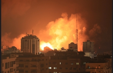 سقوط عدد من الشهداء في قصف للعدو الصهيوني استهدف منزلين شمال وجنوب قطاع غزة