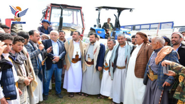 Der Landwirtschaftsminister weiht die Getreideanbausaison in Sana'a-Provinz ein