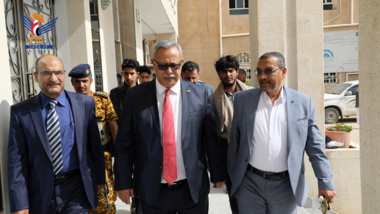 Dr. Bin Habtoor briefed on development plans at Al-Andalus University