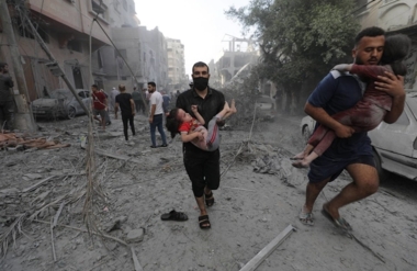 استشهاد سبعة فلسطينيين بينهم أطفال ونساء في قصف للعدو على غزة