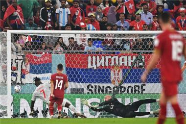 سويسرا تهزم صربيا 3-2 وتتأهل لثمن نهائي مونديال قطر 2022