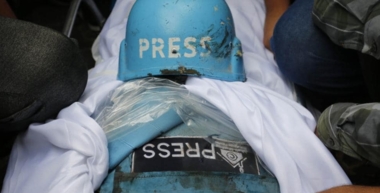 El número de periodistas mártires en Gaza desde el inicio de la agresión asciende a 132