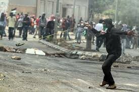 الاحتلال الإسرائيلي يصيب شابا فلسطينيا بالرصاص خلال مواجهات في بلدة الخضر جنوب بيت لحم
