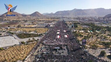Deux millions de personnes participent aux marches de la victoire dans la capitale et les gouvernorats, couronnant la position héroïque du Yémen envers Gaza