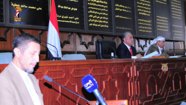 Le Parlement salue les marches d'un million de personnes dans la capitale, à Sanaa et dans les provinces