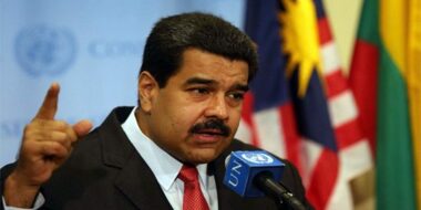 مادورو: القرار الأمريكي بتقديم مساعدات عسكرية لـ
