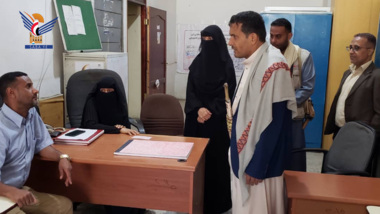 وزير حقوق الإنسان يطلع على مستوى الانضباط الوظيفي بديوان الوزارة