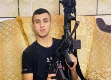 Un joven palestino murió a causa de sus heridas durante el asalto del campo de refugiados de Balata por parte del enemigo hace unos días.