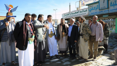 Während seines Besuchs in Al-Bayda inspiziert Abu Lohoum den Fortschritt der Arbeiten an der Straße Dhamar-Rada'a