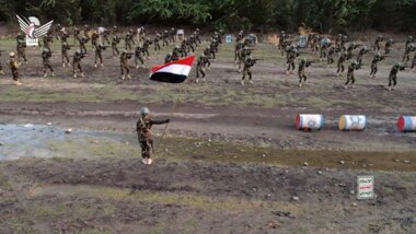 Entrenamiento práctico y maniobras militares para unidades simbólicas de las Fuerzas Especiales de las Fuerzas Armadas