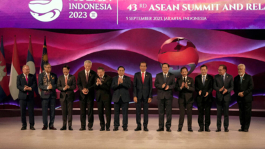 Los líderes de la ASEAN se reúnen en Yakarta