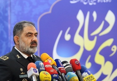 الادميرال إيراني: إضافة معدات جديدة إلى بحرية الجيش قريباً