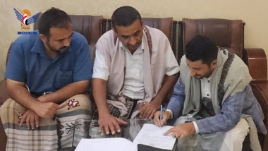 حجة .. توقيع عقد لتسويق وتجميد 200 طن دجاج منتج محليًا ضمن مشروع الزراعة التعاقدية